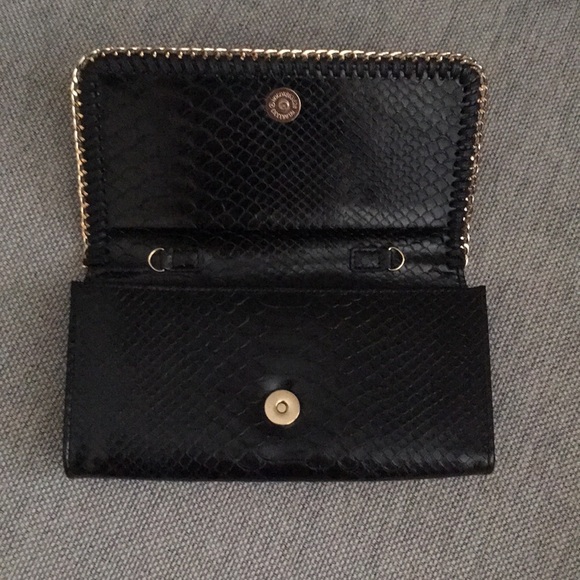 Black croc print clutch - Picture 3 of 5